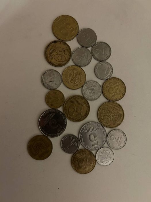 Продам монети номіналом 1,2,5,25,50 копійок