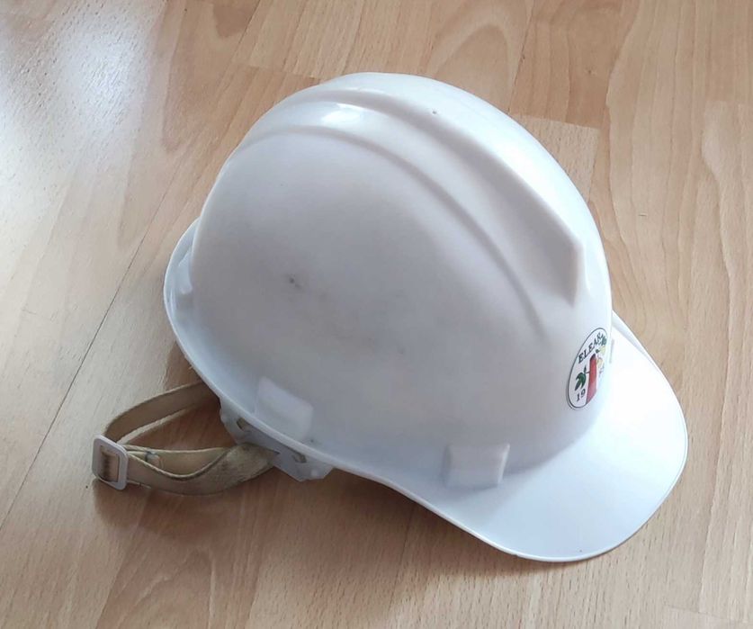 Kask ochronny z paskiem podbródkowym Bratek 2 r. 53-59