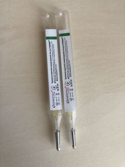 безртутний медичний скляний термометр Paramed.