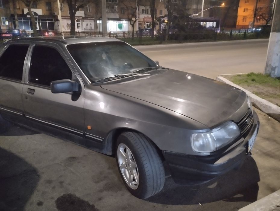 Ford Sierra 2.0 DOHC 1992 ГАЗ/БЕНЗИН