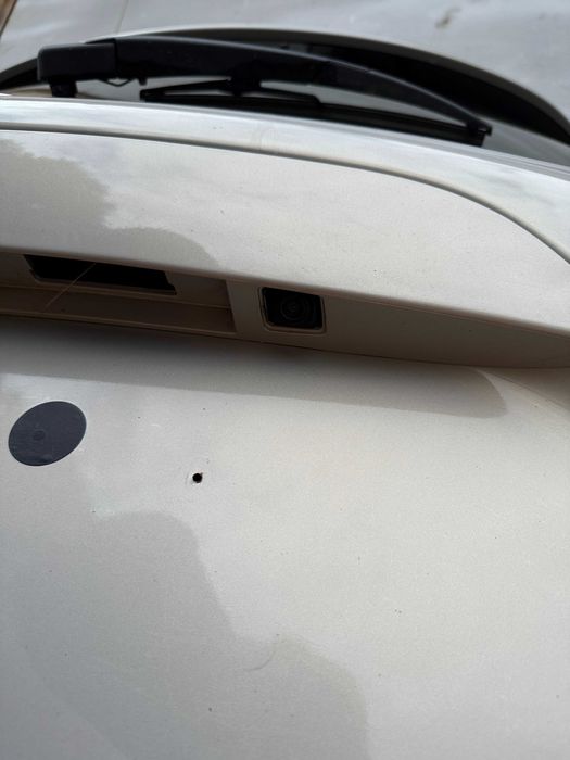 Кришка багажника Renault Zoe 12-19  задня ляда кляпа Рено зоя 12-19