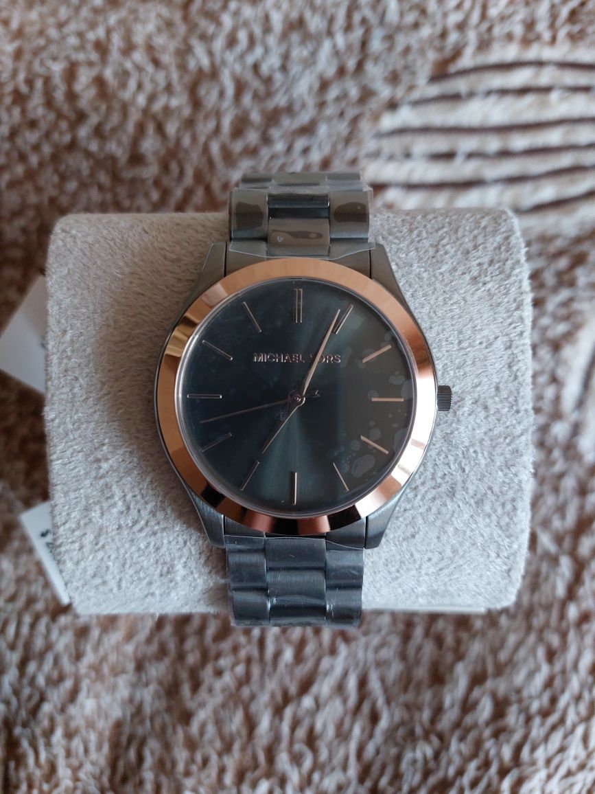 Годинник чоловічий часи Michael Kors Oversized Slim Runway MK8576 New!