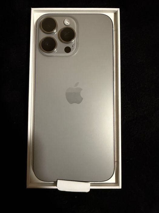 iPhone 16 Pro Max 256GB Titanium Natural