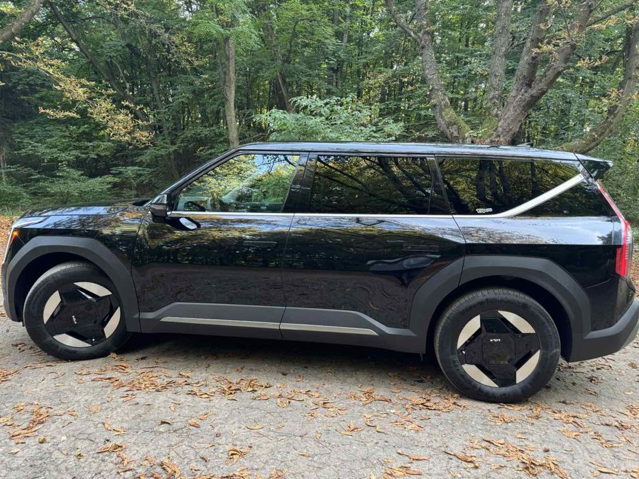 Kia EV9 електромобіль