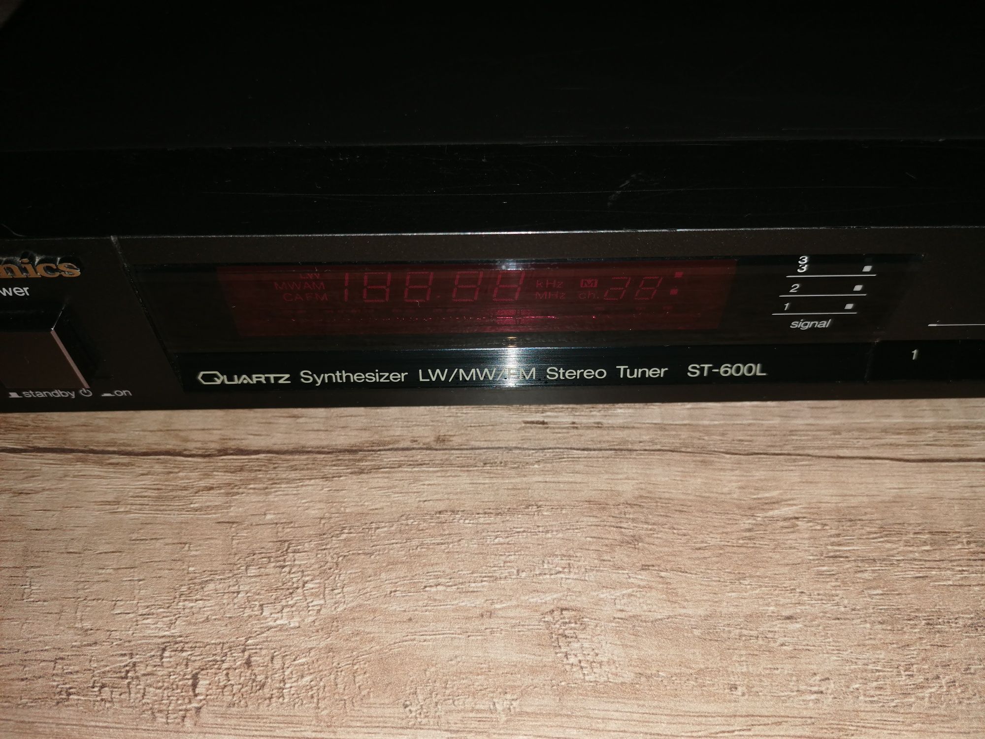 Tuner Technics st-600