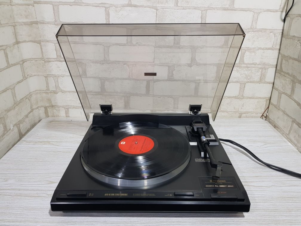 Віниловий програвач PIONEER PL-770, 33/45 об/хв, б/у з Німеччини