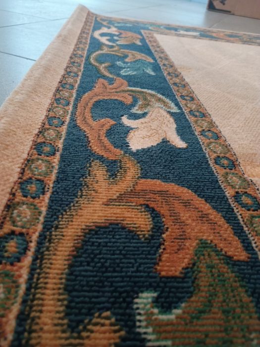 Carpetes usadas (Árabe)