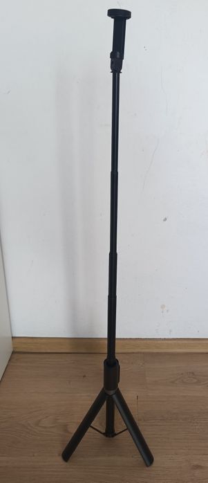Tripod selfie stick statyw na telefon do nagrywania z pilotem wys. 130