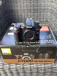 Lustrzanka Nikon D7000 body.
