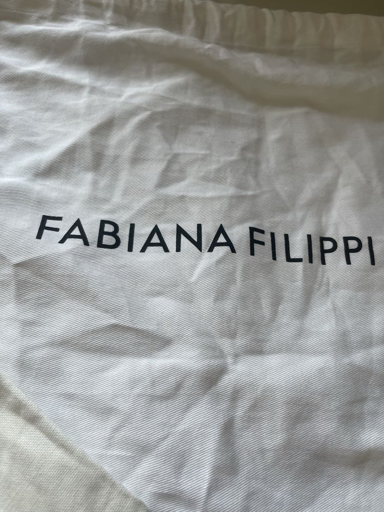 Dwa worki przeciwkurzowe Fabiana Filippi  Guerlain gratis!