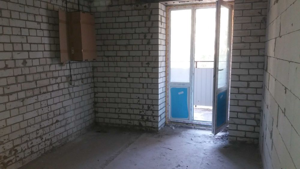 Продам однокомнатную квартиру с кладовкой новострой масаны автономка