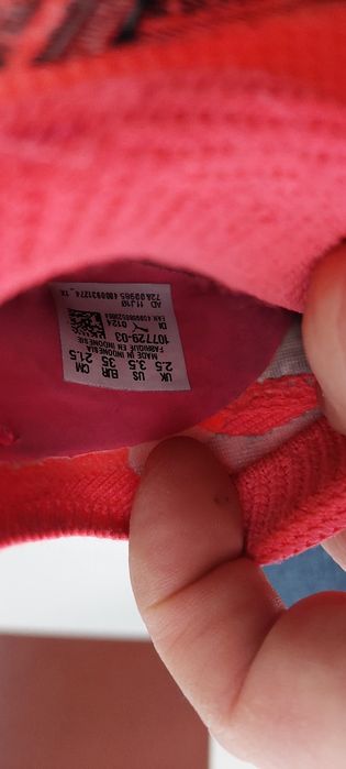 Chuteiras PUMA Originais Tamanhos 35.5 e 35 Usadas 4 vezes