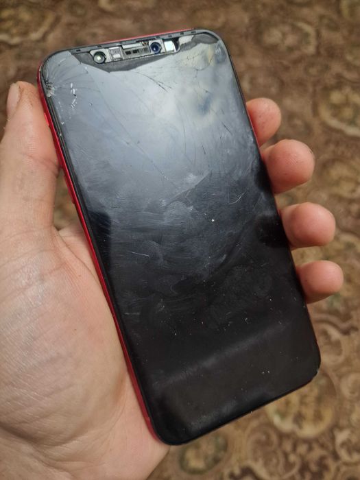 iPhone XR 64GB красный