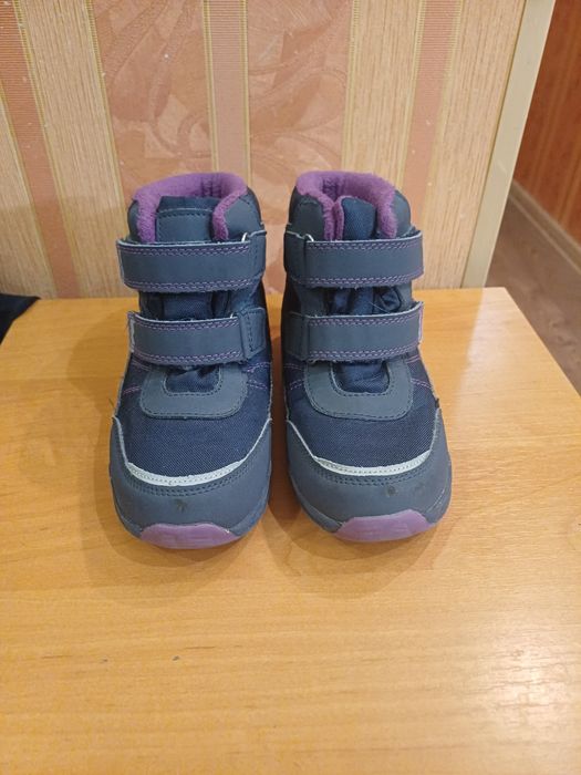 Ботінки, сапожки, чобітки