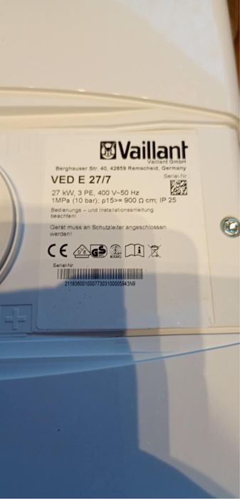 Terma trójfazowy przepływowy podgrzewacz wody Vaillant VED E 27/7