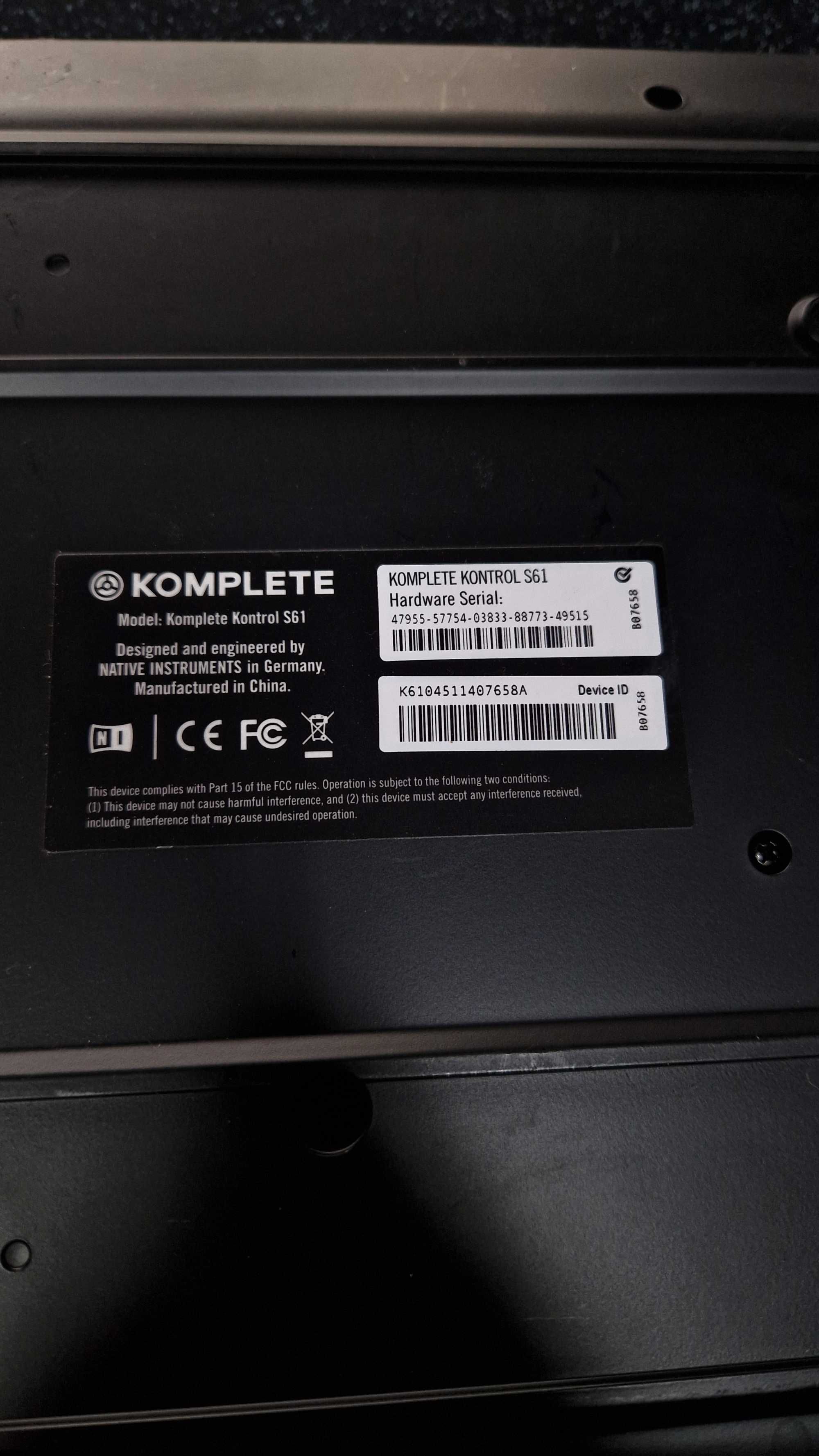 Klawiatura NATIVE Komplete Kontrol S61 - NIETESTOWANA!!!