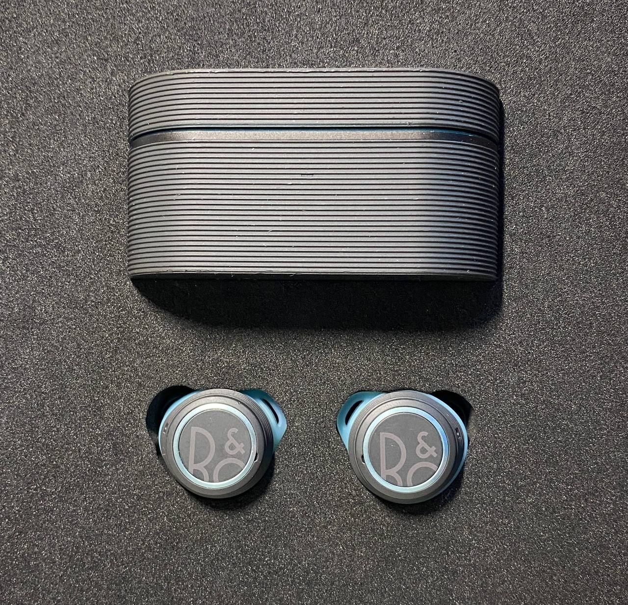Наушники Bang & Olufsen Beoplay E8 Sport Anthracite Oxygen