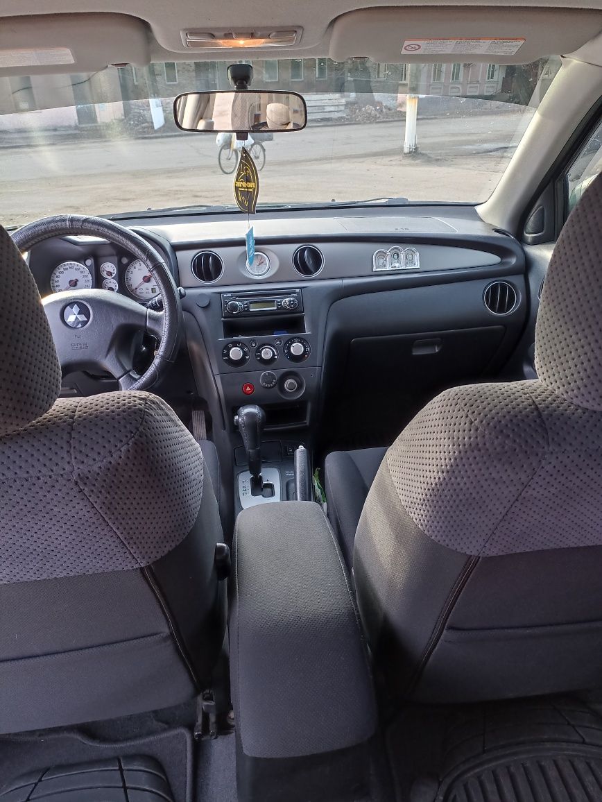 Продам Mitsubishi Outlander 2.4