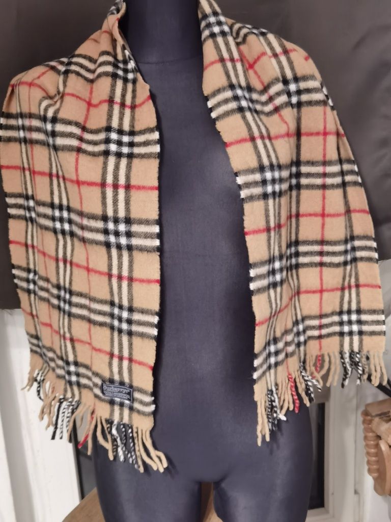Burberry elegancki  szalik