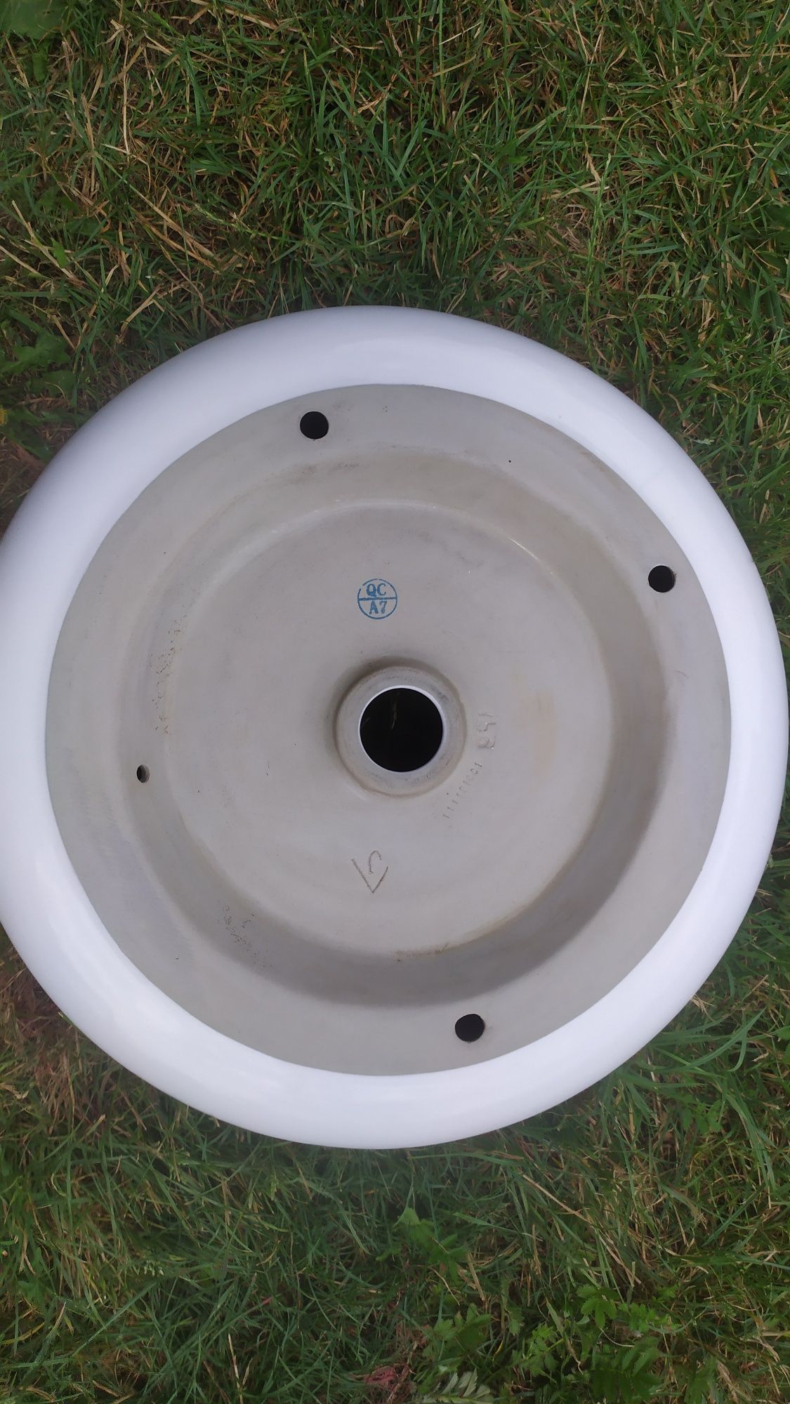 Umywalka ceramiczna