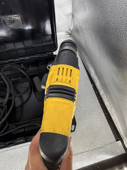 Перфоратор DeWalt SDS-Plus D25324