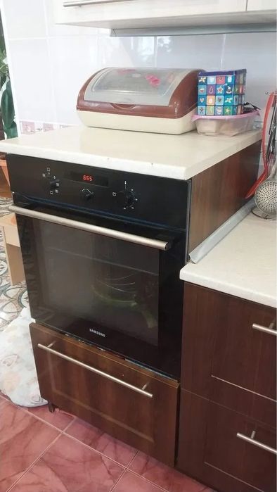 Здам 3кв  с-ще жовтневе автономне опалення помісячно