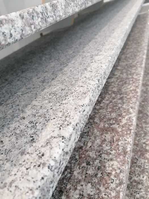GRANIT na schody Schody granitowe stopień kamienny szary