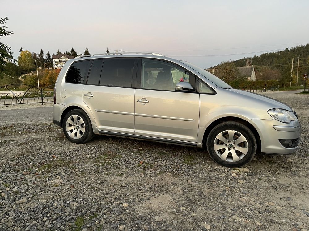 Volkswagen Touran