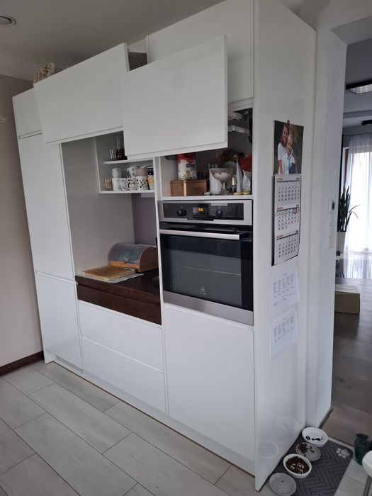 Kuchnia wraz ze sprzetami.