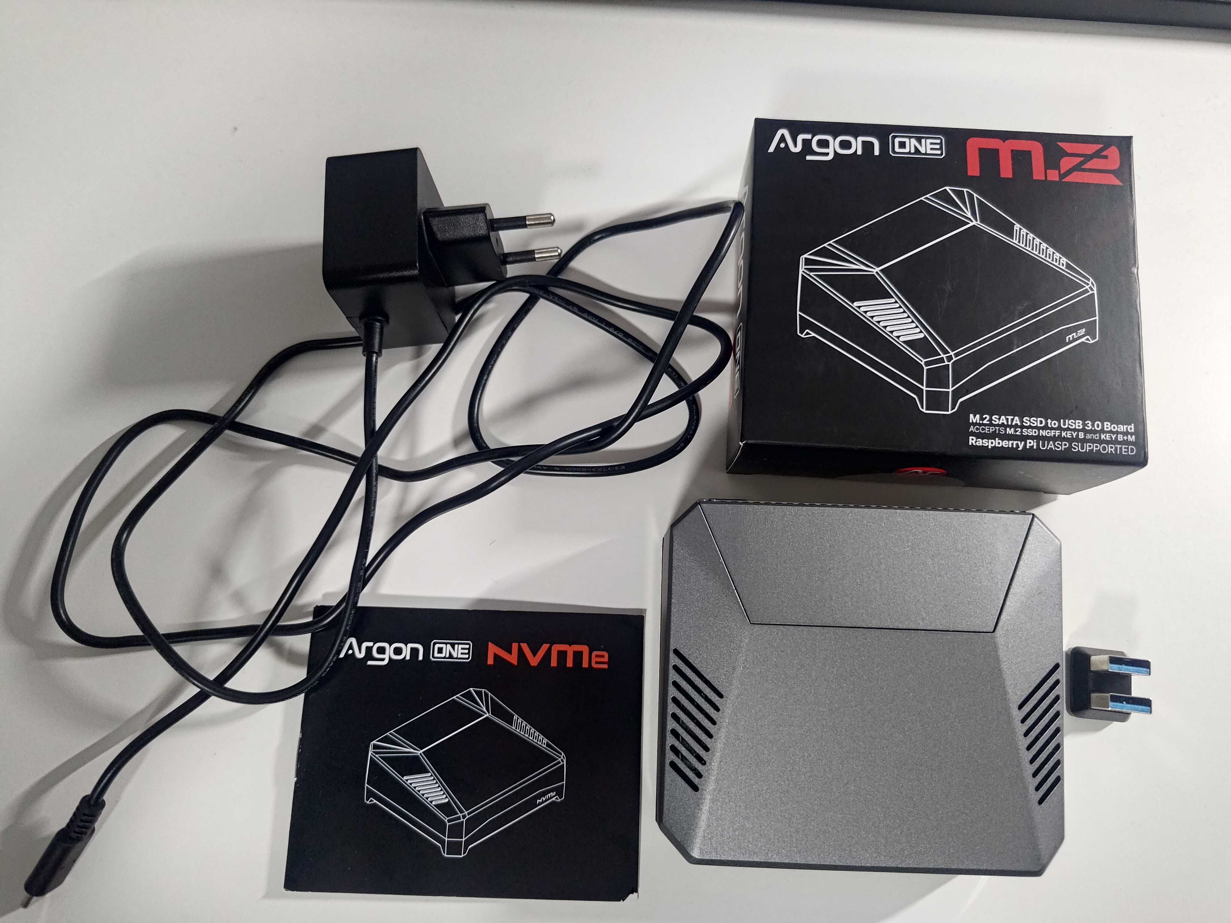 Argon ONE M.2 NVME z Raspberry Pi 4B 4GB i oryginalny zasilacz