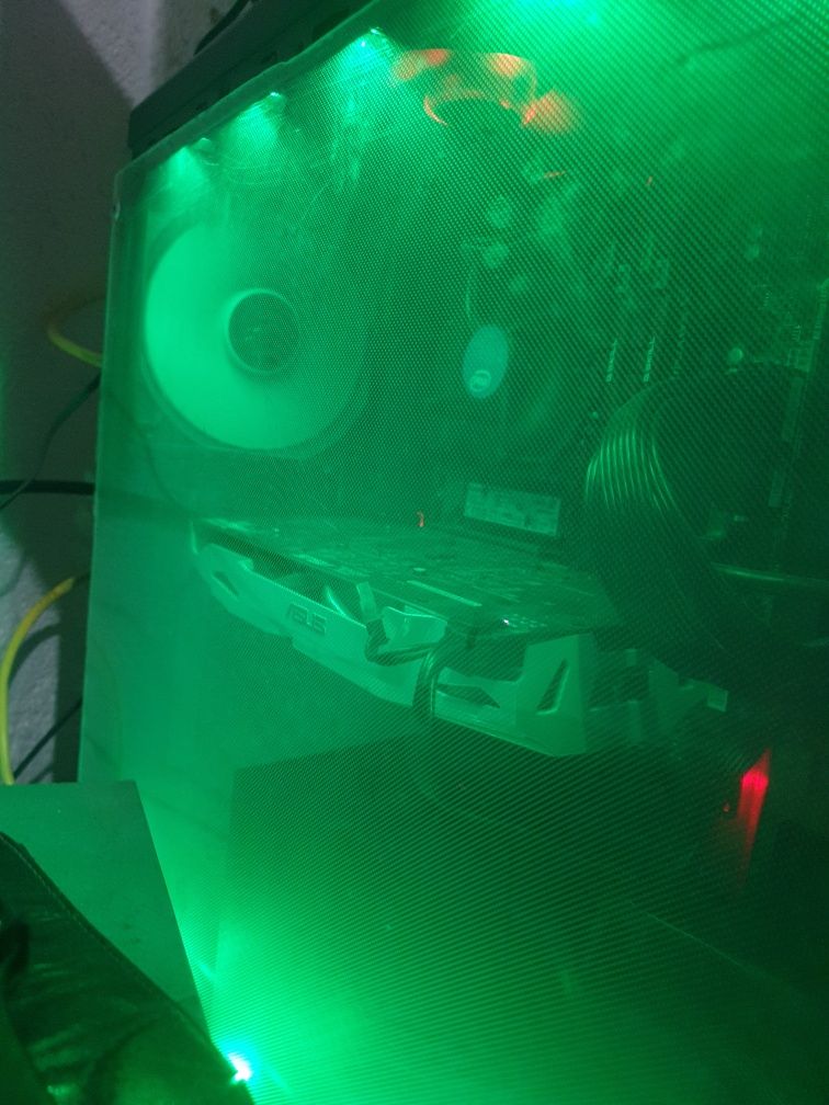 Troco computador gaming por trotinete elétrica