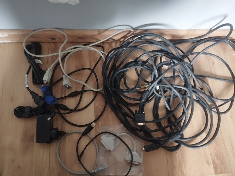 Kable do komputera rzutnika mix informatyka komputery elektryka