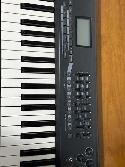 M-Audio AXIOM 61 Usado +  Bolsa