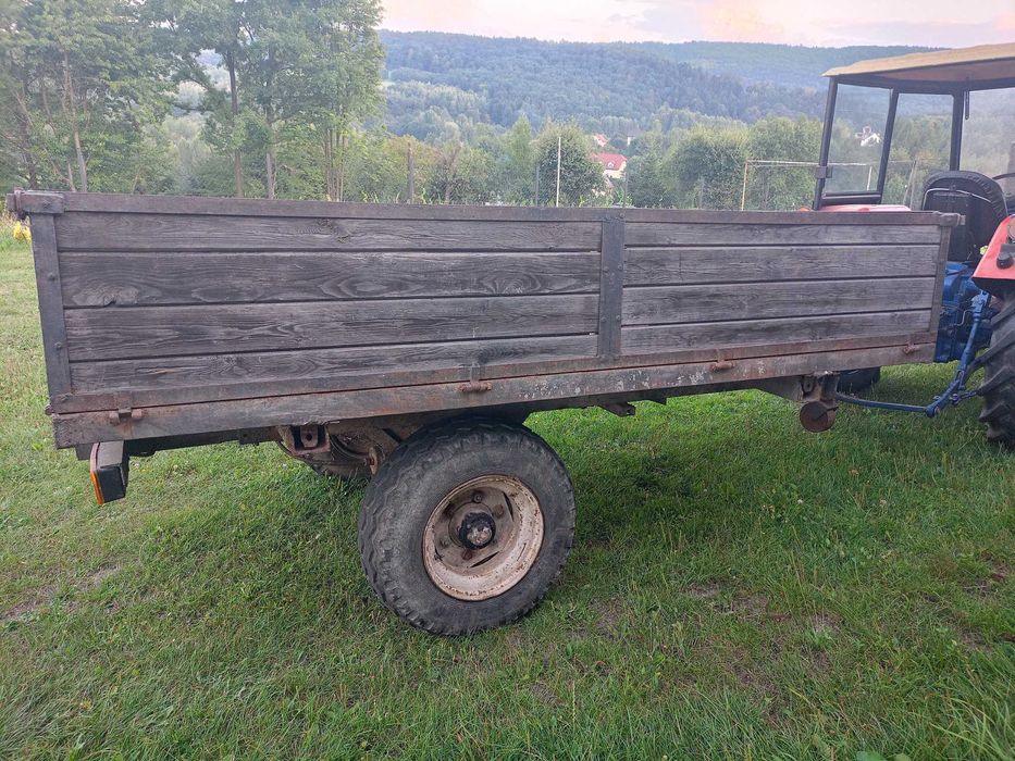 Przyczepa z kiprem