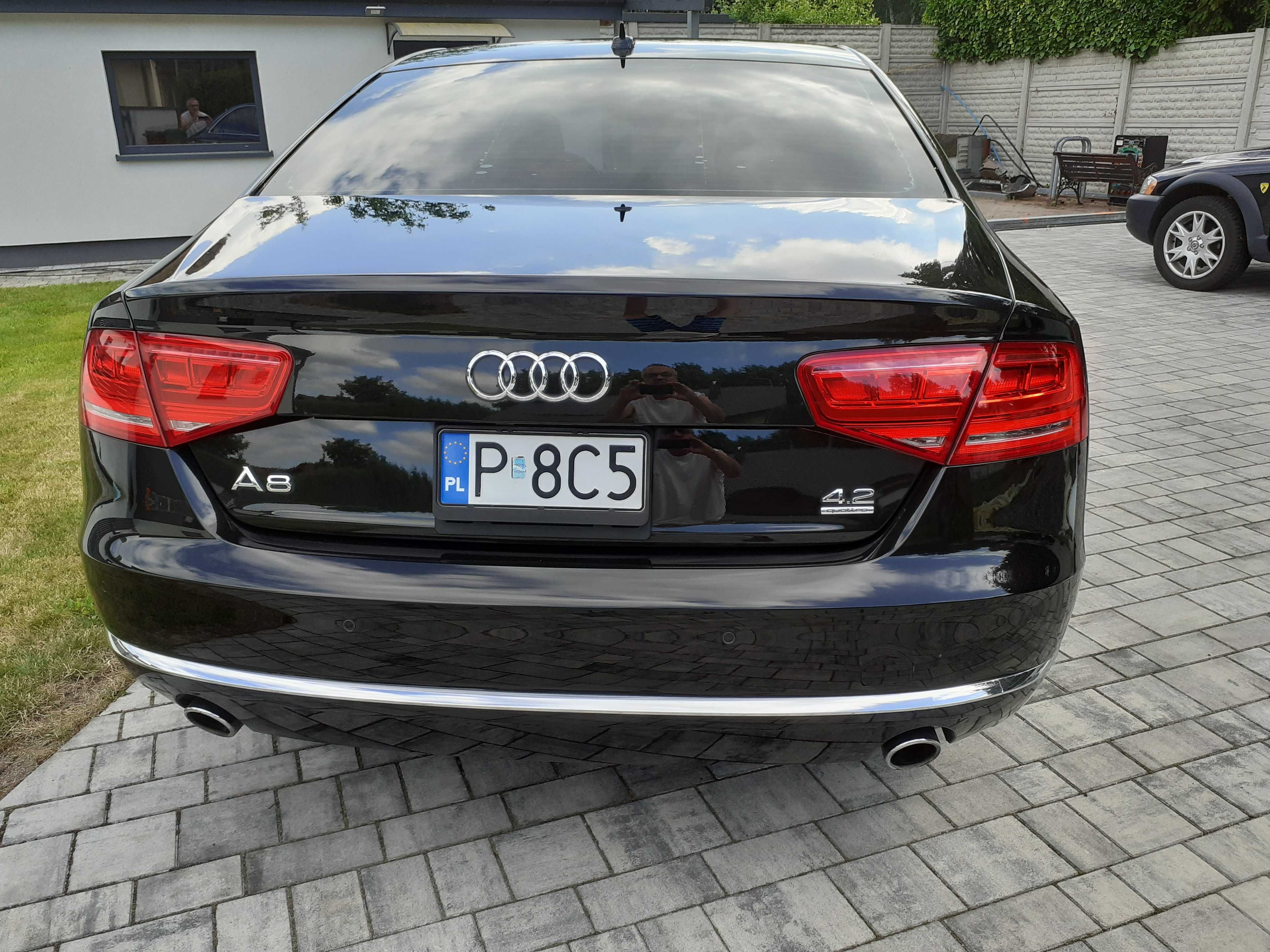 AUDI A8 4.2 Quattro . Stan BDB
