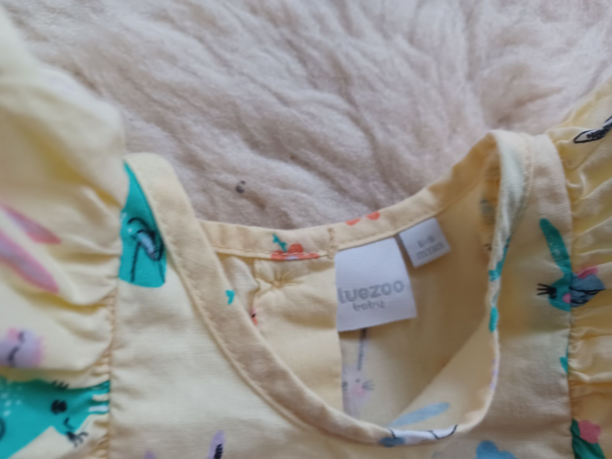Piękna sukienka elegancka z falbankami r. 74 na święta Wielkanocne