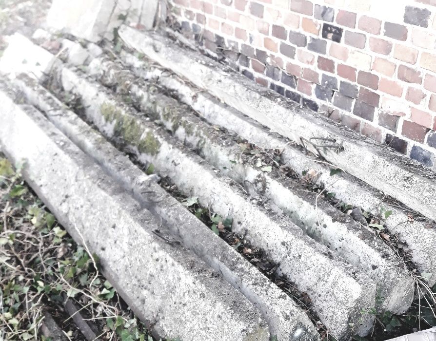 . materiały budowlane .