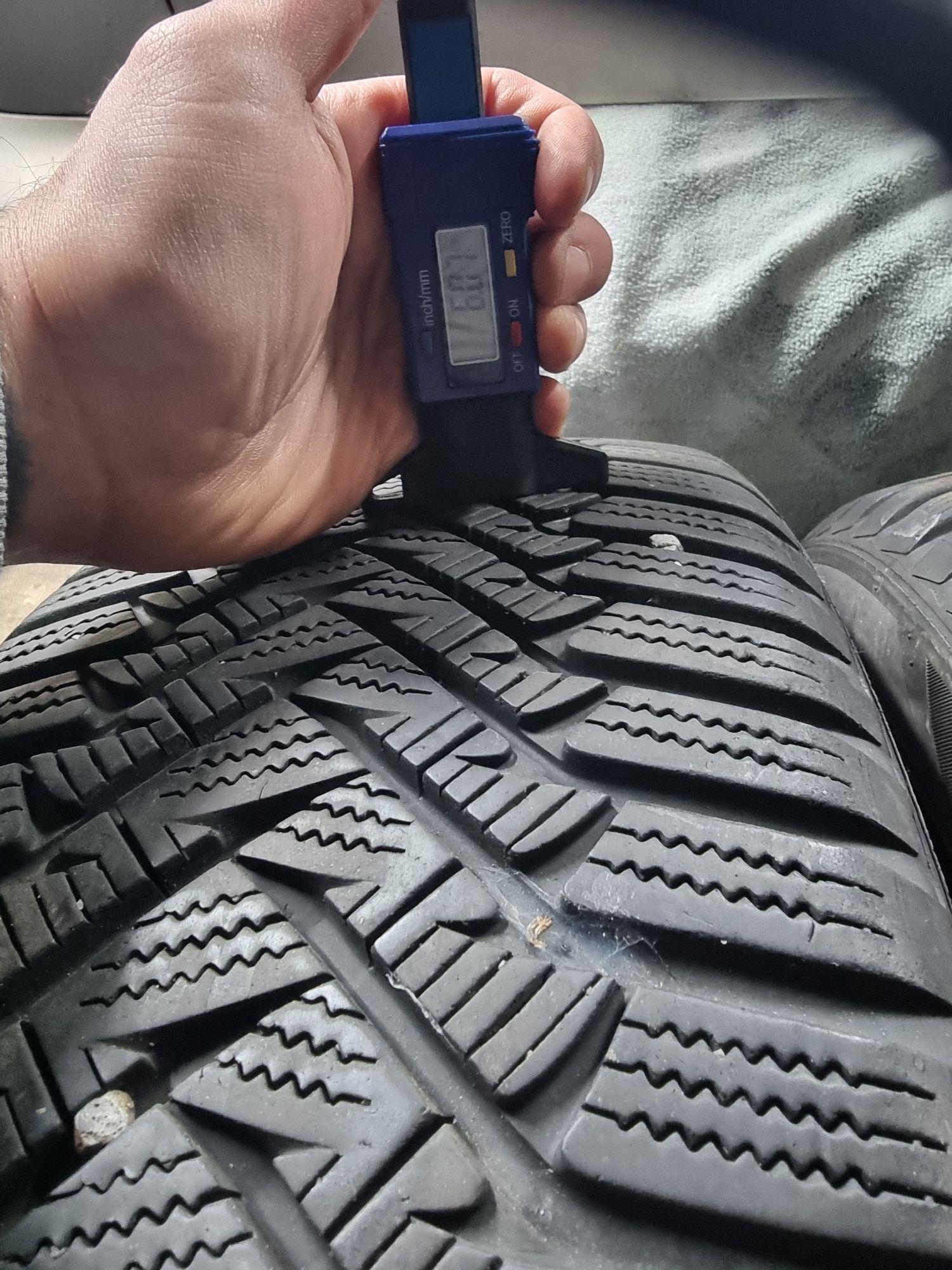 Opony zimowe 205/55r17 Laufenn 2019rok