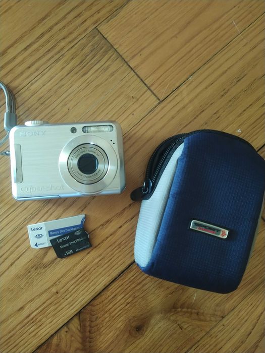 Sony Cyber-Shot DSC S-700