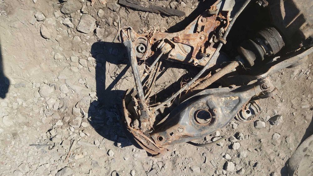 Mercedes W203 Sanki Belka Trawers Kołyska Wahacz Wahacz Tył Tylny