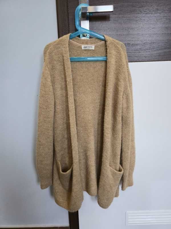 H&M_Kardigan brązowy z kieszeniami_134/140