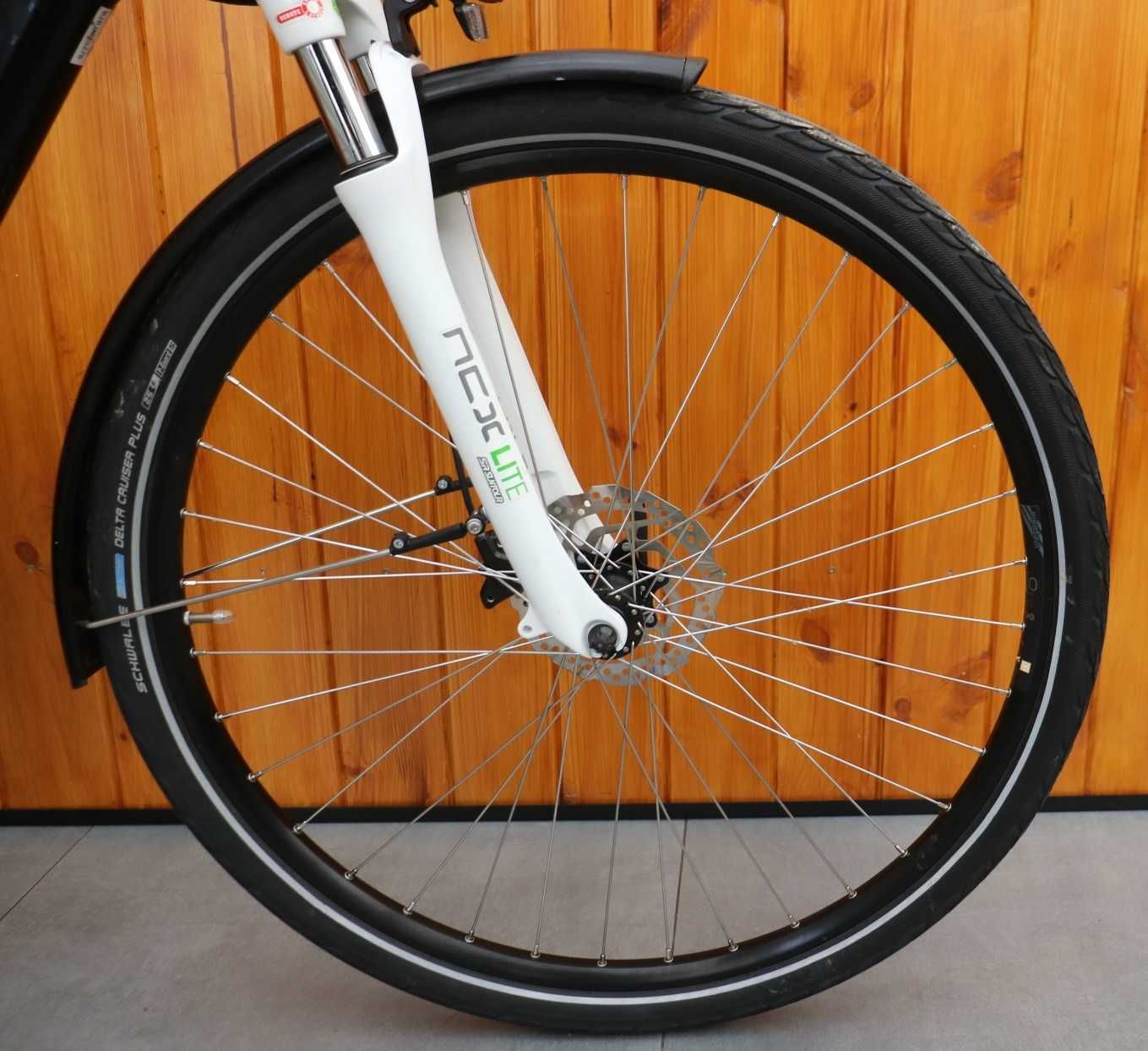 Rower elektryczny Victoria E-trekking . D 53. RATY