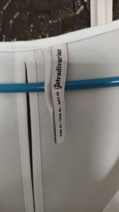 Biała bluzka Stradivarius m