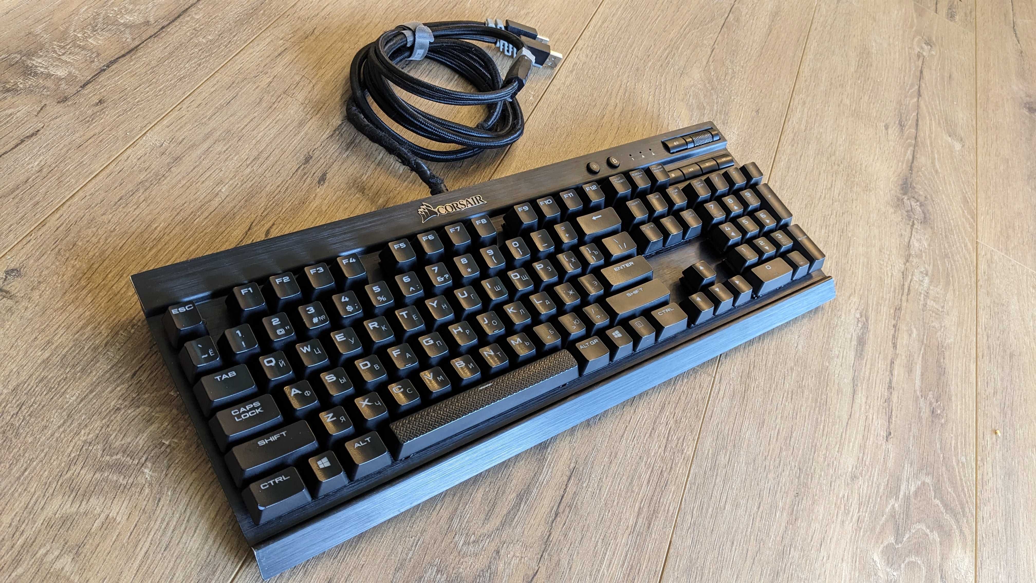 Klawiatura Corsair K70 LUX (Cherry MX Red)