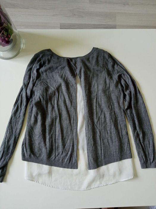 H&M zwiewna bluzeczka z rozcięciem r S