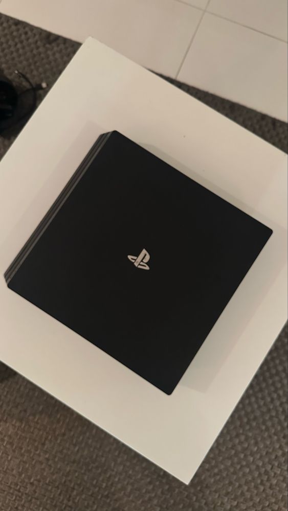 playstation 4 pro 1 TB