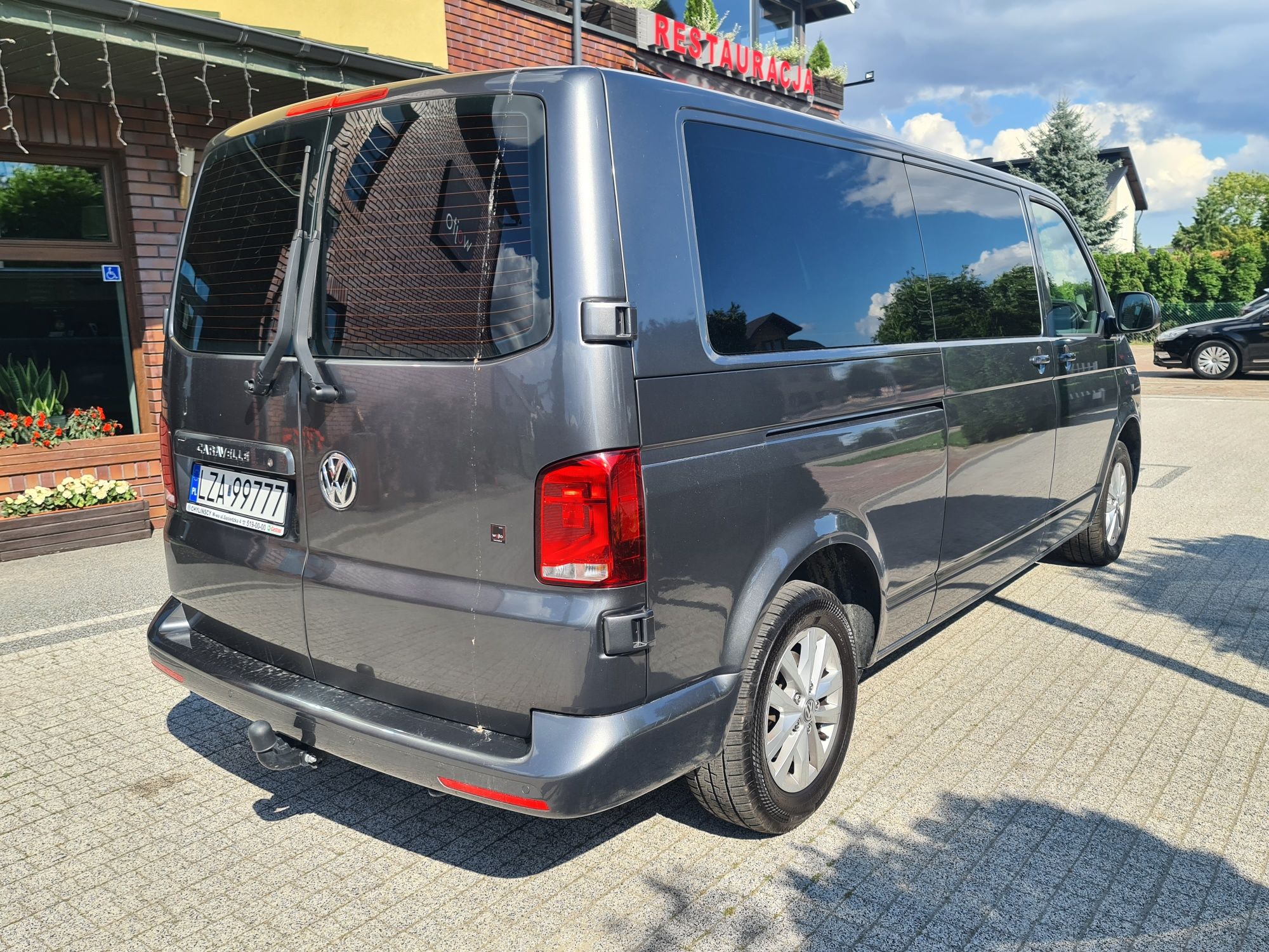 Wynajem busa 9 -cio osobowego , Carevelle , Automat ,rok  2021