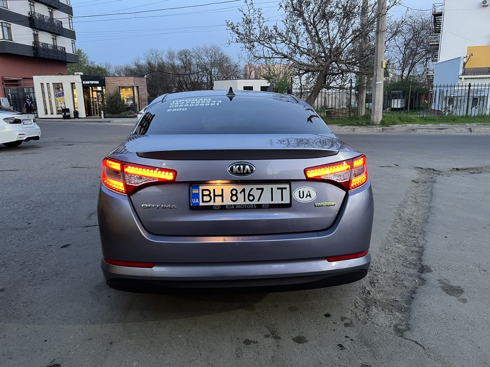 Продам автомобіль кіа optipa hybrid (ТОРГ)