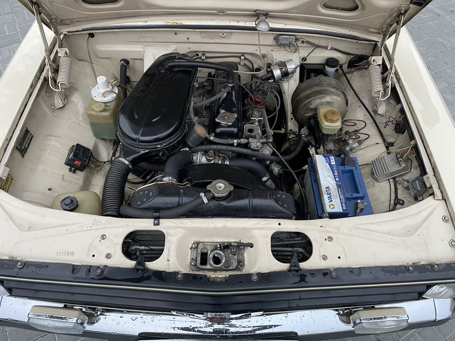 Волга (2410) газ (1989) год