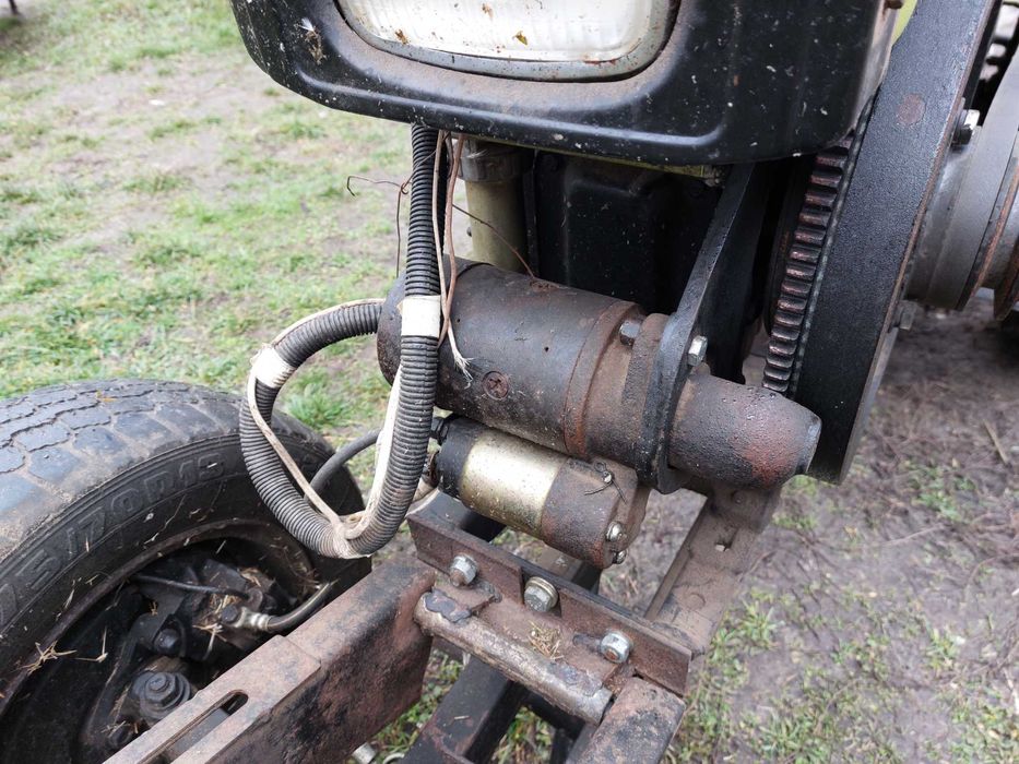 Трактор із мотоблока Зубр